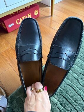Black Leonardo men’s loafers